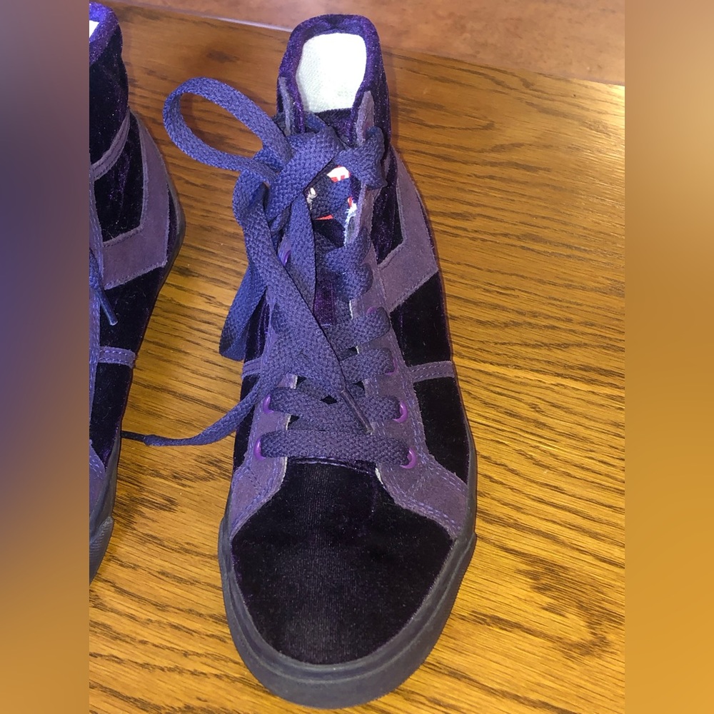 Pony Purple Velvet Sneakers. Size 7.5 - Picture 5 of 12
